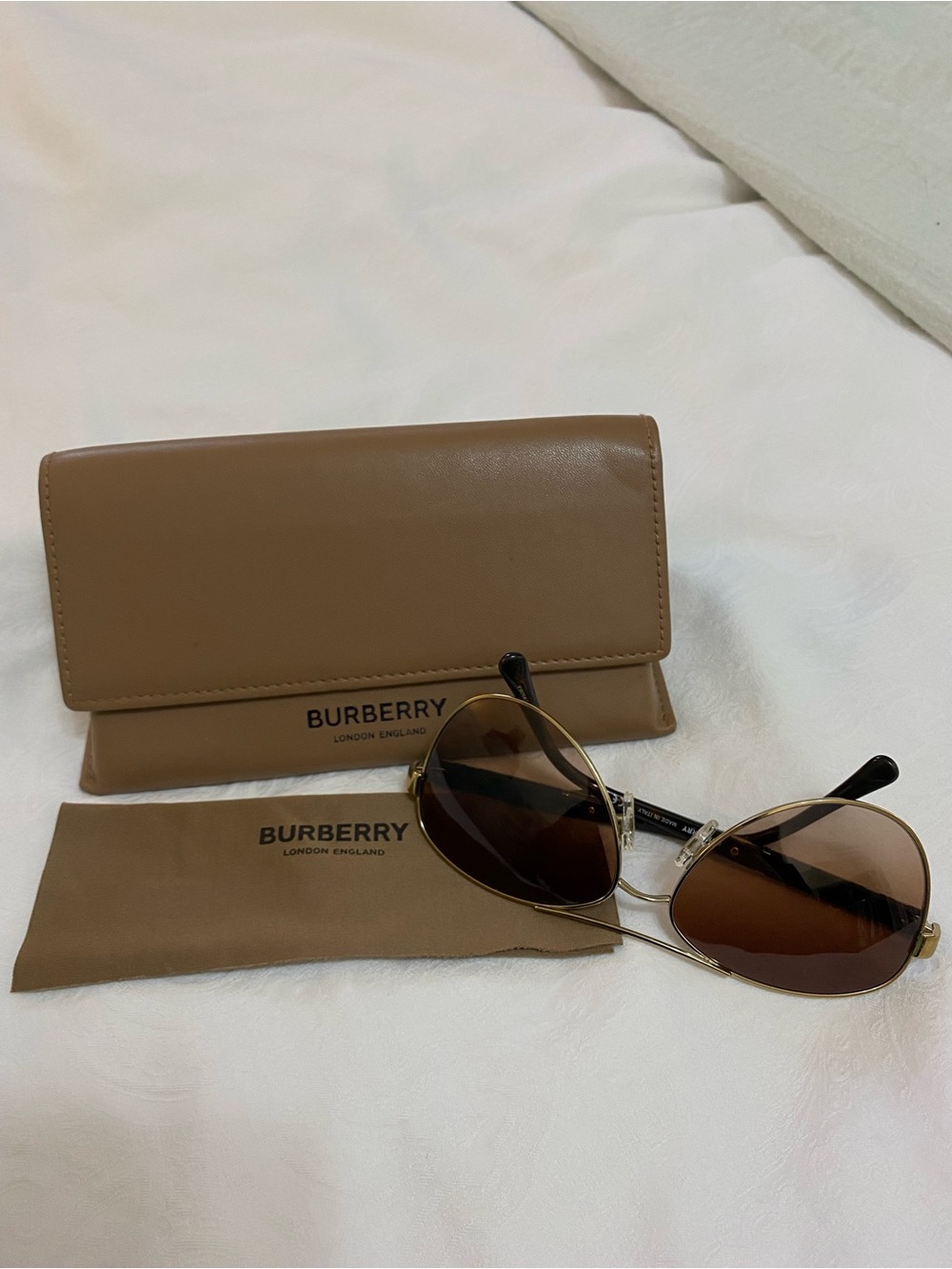 Burberry Women's Brown Gradient Lens Sunglasses with Tan Case